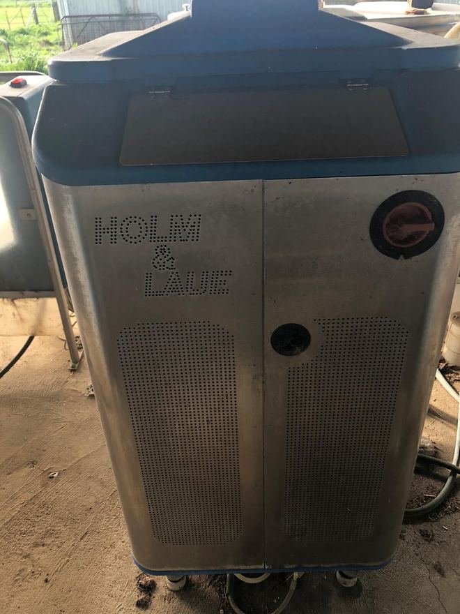Automatic Calf Feeder Holm & Laue QUICK SALE! Machinery